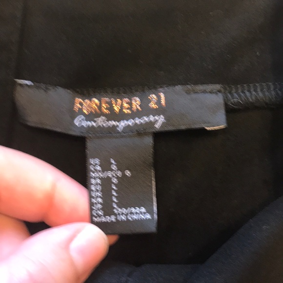 Dress - Picture 3 of 4